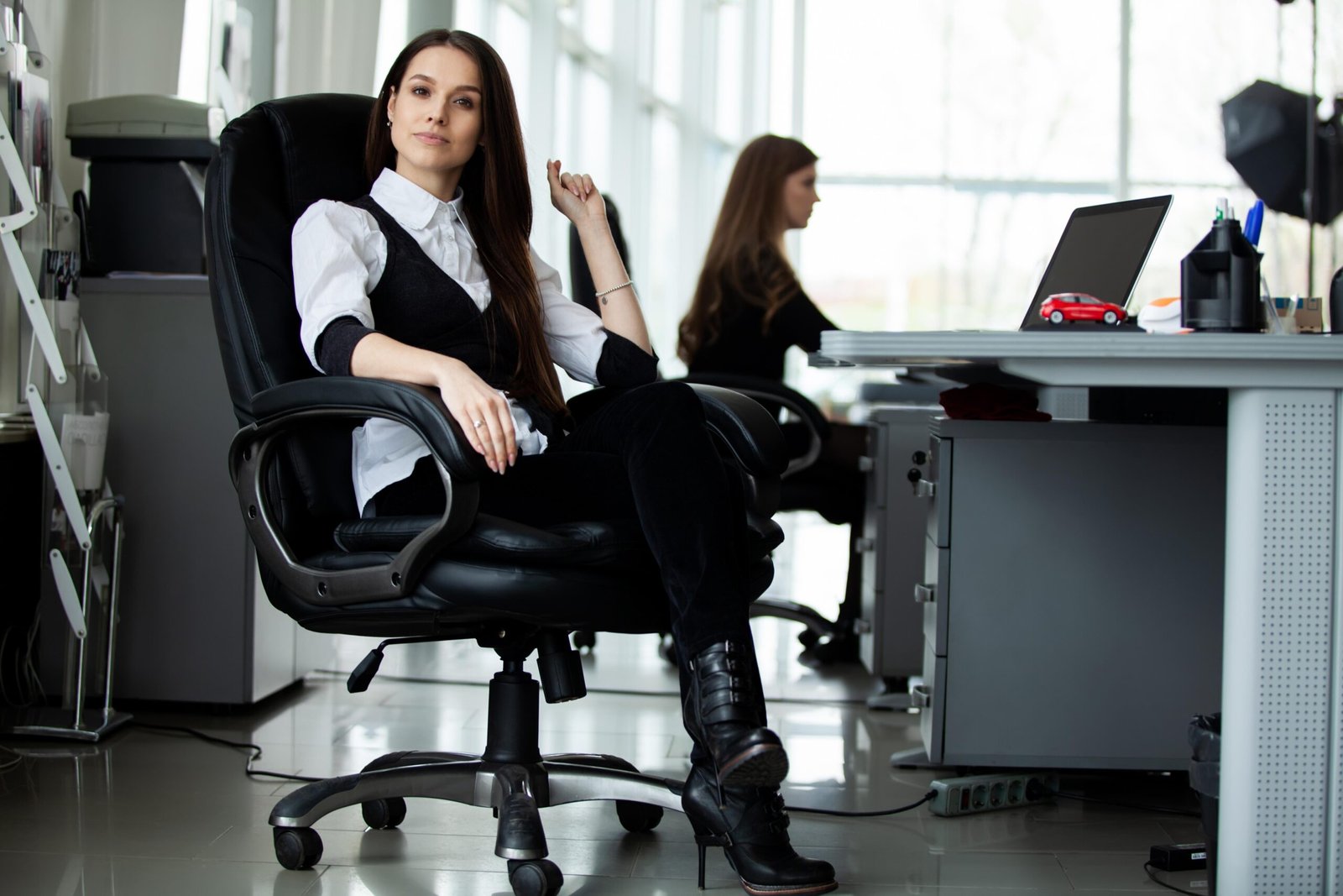 Ergonomic executive chairs